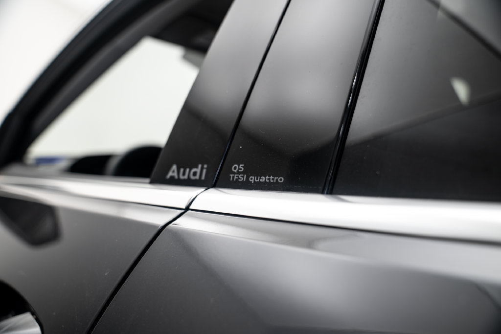 Certified 2025 Audi Q5 Prestige AWD/4WD image 9