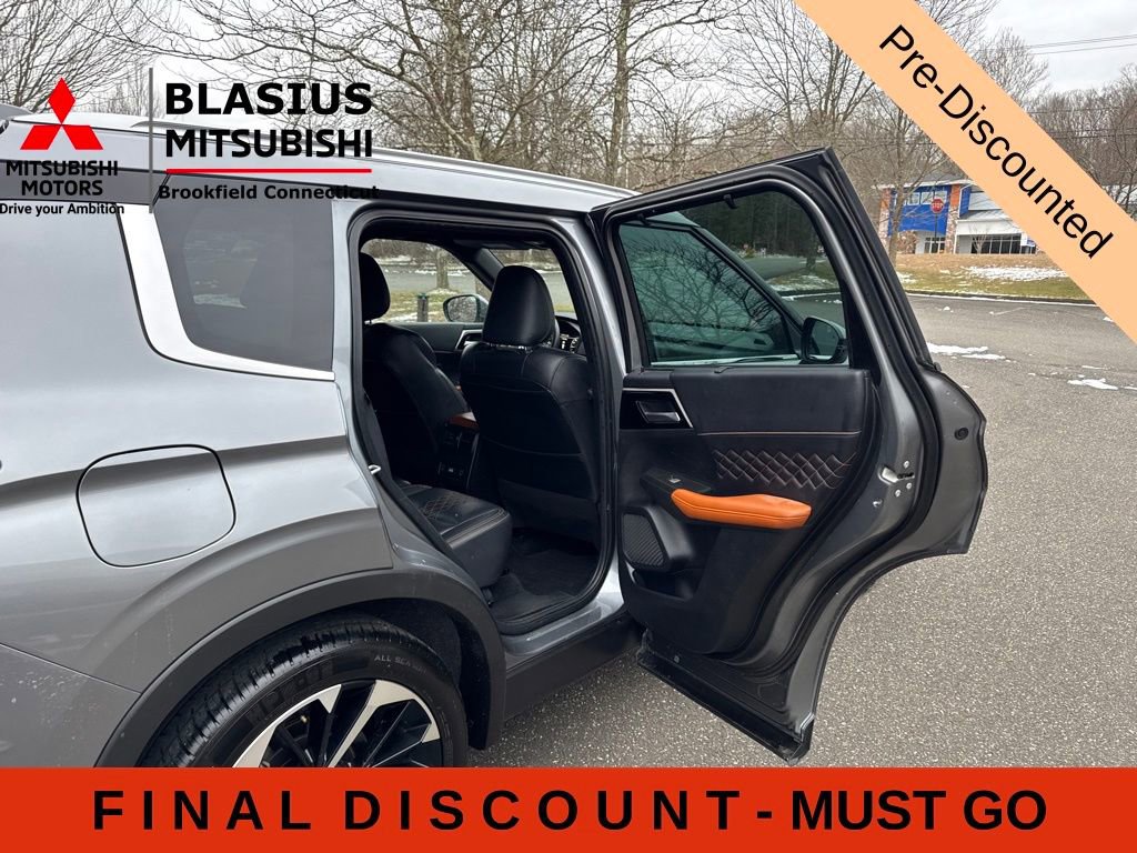 Used 2022 Mitsubishi Outlander SEL FWD image 12
