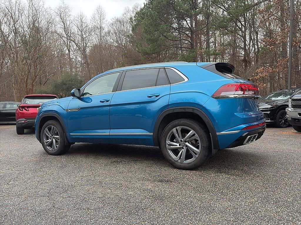 Used 2024 Volkswagen Atlas Cross Sport SEL R-Line image 5