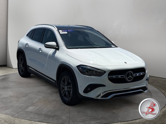 Used 2025 Mercedes-Benz GLA 250 4MATIC image 1