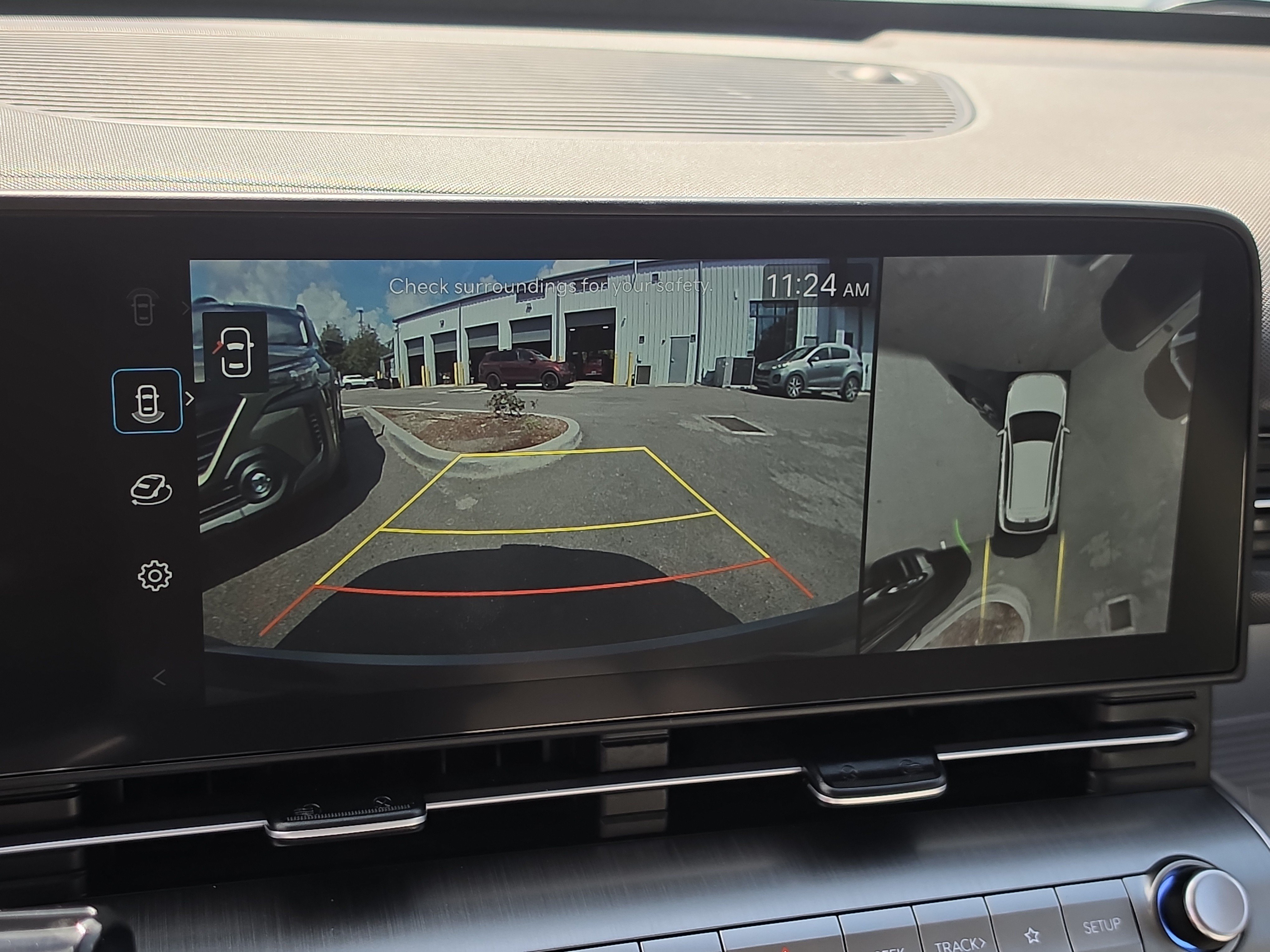 Used 2024 Hyundai Kona Limited AWD/4WD image 25
