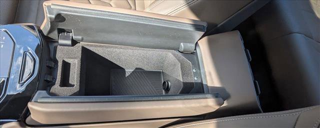 New 2026 BMW i5 eDrive40 w/ Convenience Package image 23