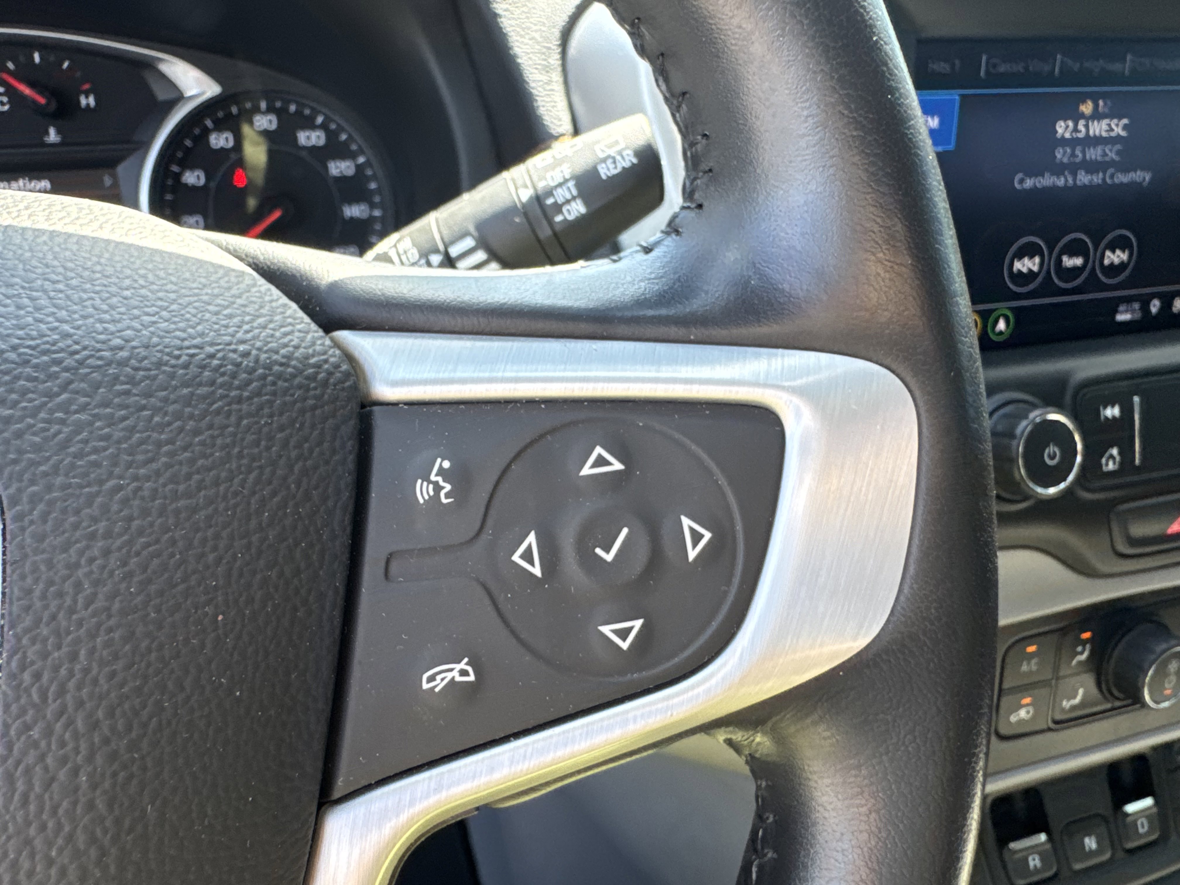 Used 2021 GMC Terrain SLT w/ Infotainment Package II FWD image 14