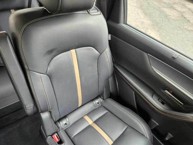 Certified 2025 MAZDA CX-90 Plug-In Hybrid w/ Premium Plus AWD/4WD image 17