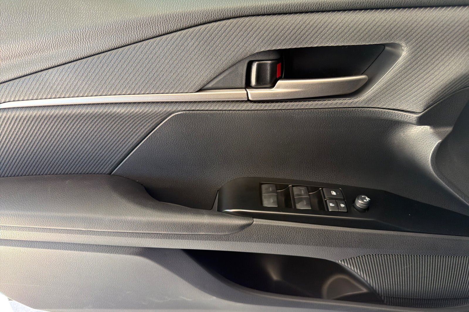 New 2026 Toyota Camry SE w/ Multimedia Upgrade Package FWD image 13