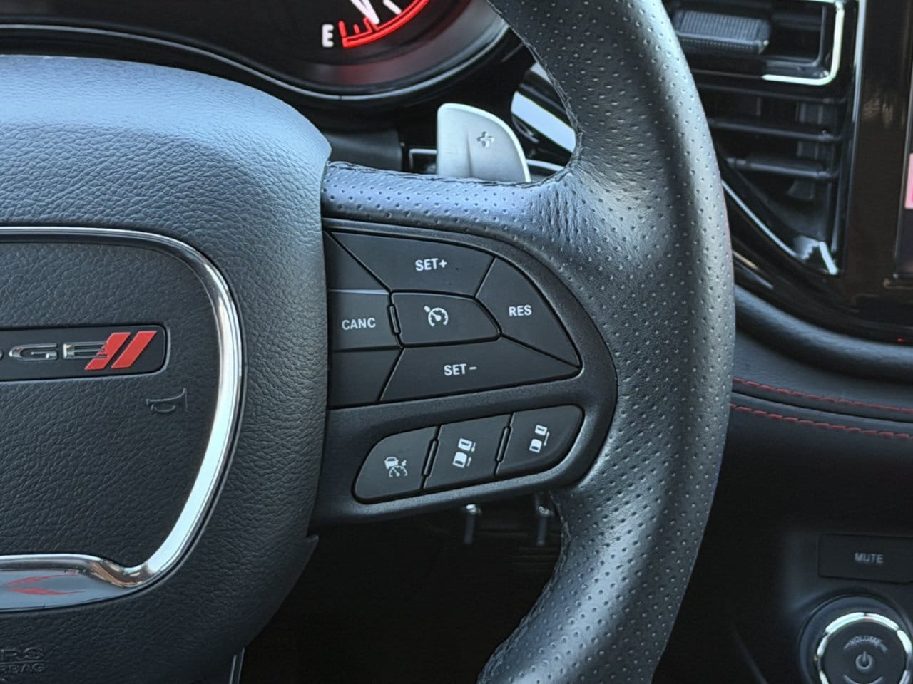 Used 2023 Dodge Durango GT AWD/4WD image 14