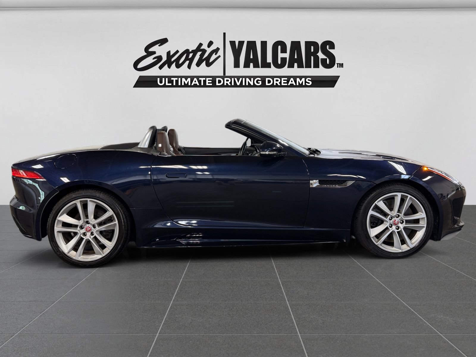 Used 2016 Jaguar F-TYPE S AWD/4WD image 10