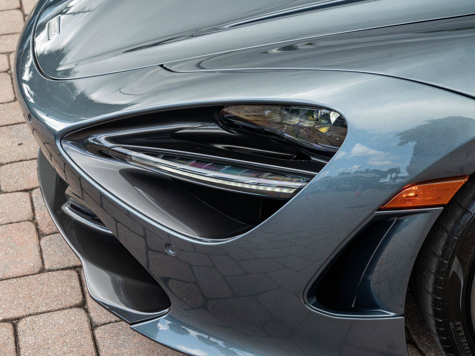 Used 2020 McLaren 720S Spider RWD image 45