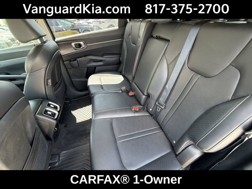 Certified 2025 Kia Sorento S FWD image 27