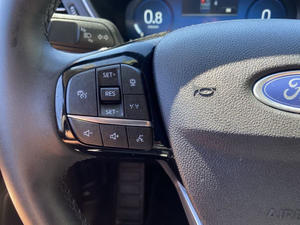 Used 2025 Ford Escape Platinum AWD/4WD image 20