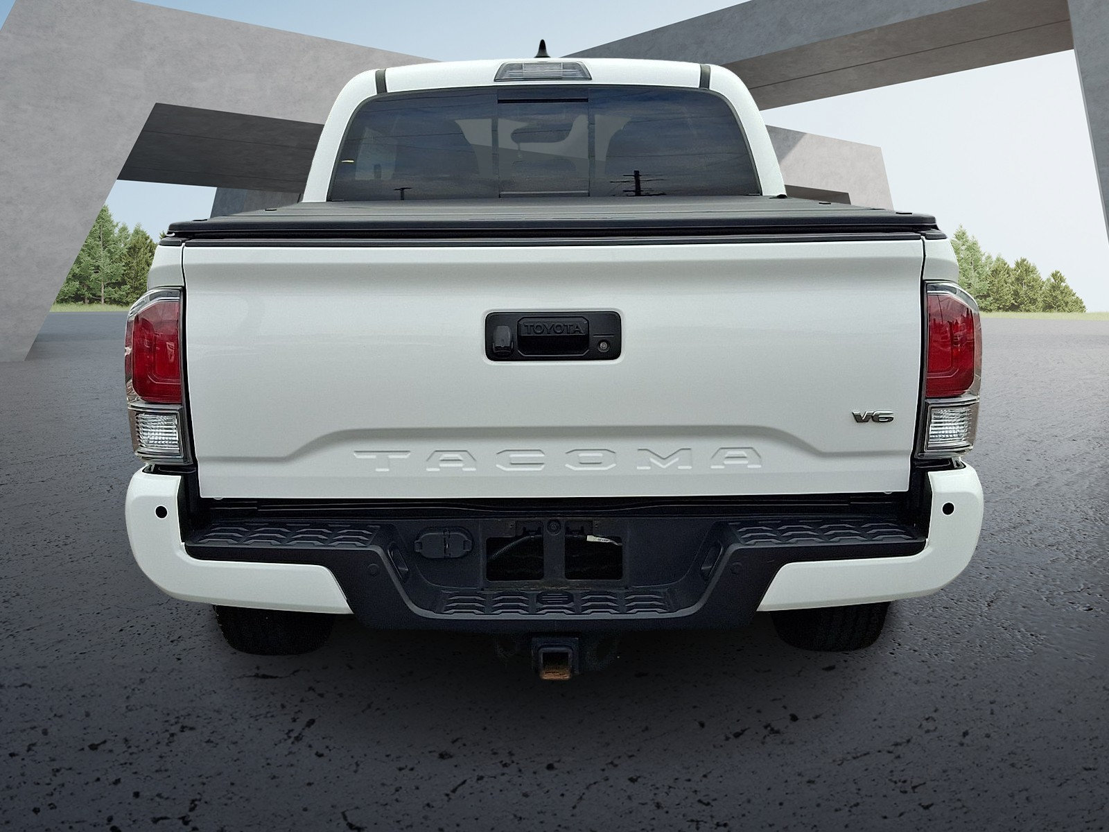 Used 2023 Toyota Tacoma TRD Off-Road w/ Technology Package AWD/4WD image 5