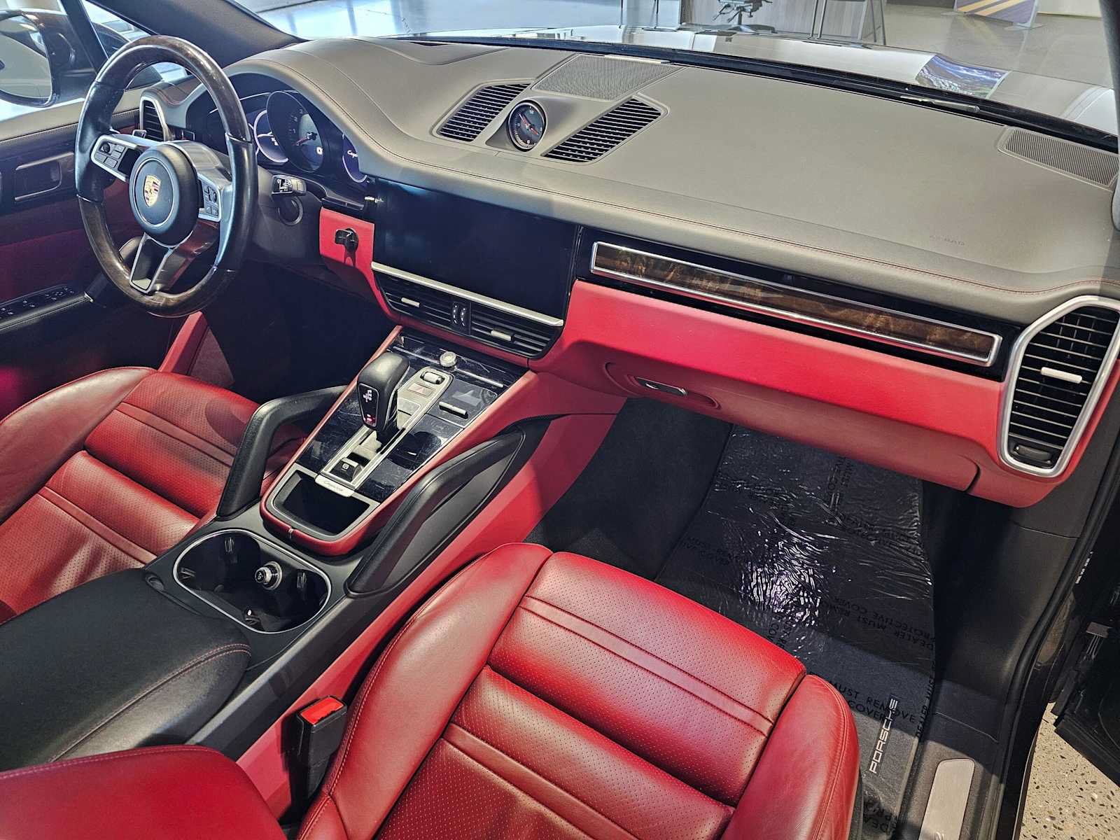 Used 2019 Porsche Cayenne AWD/4WD image 11