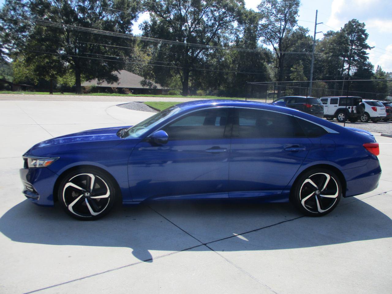 Used 2020 Honda Accord Sport image 8