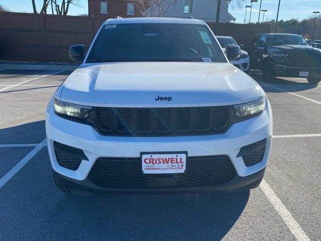 New 2025 Jeep Grand Cherokee Altitude AWD/4WD image 10