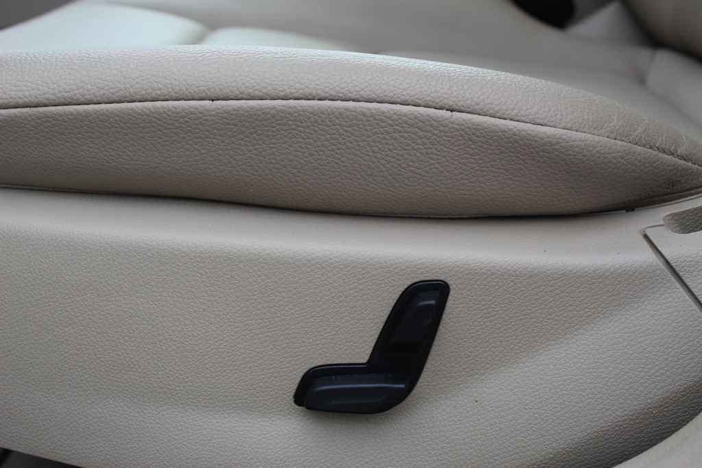 Used 2014 Mercedes-Benz C 250 C 250 Sport image 25