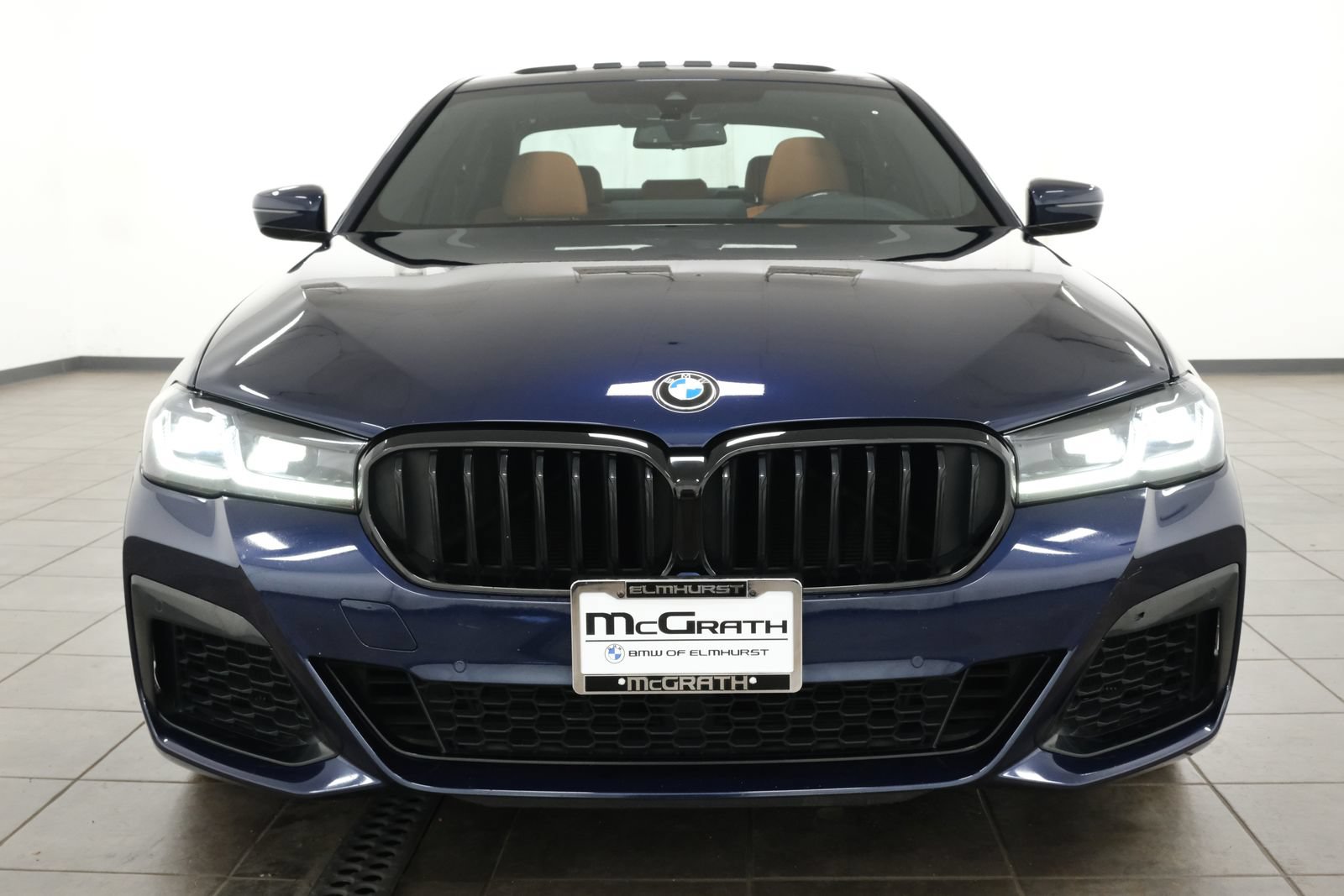 Used 2023 BMW M550i xDrive w/ Executive Package AWD/4WD image 7