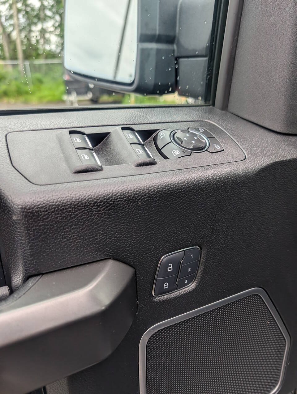 Used 2018 Ford F150 Limited AWD/4WD image 26