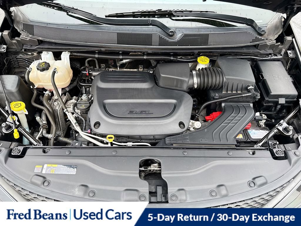 Used 2022 Chrysler Voyager LX image 29