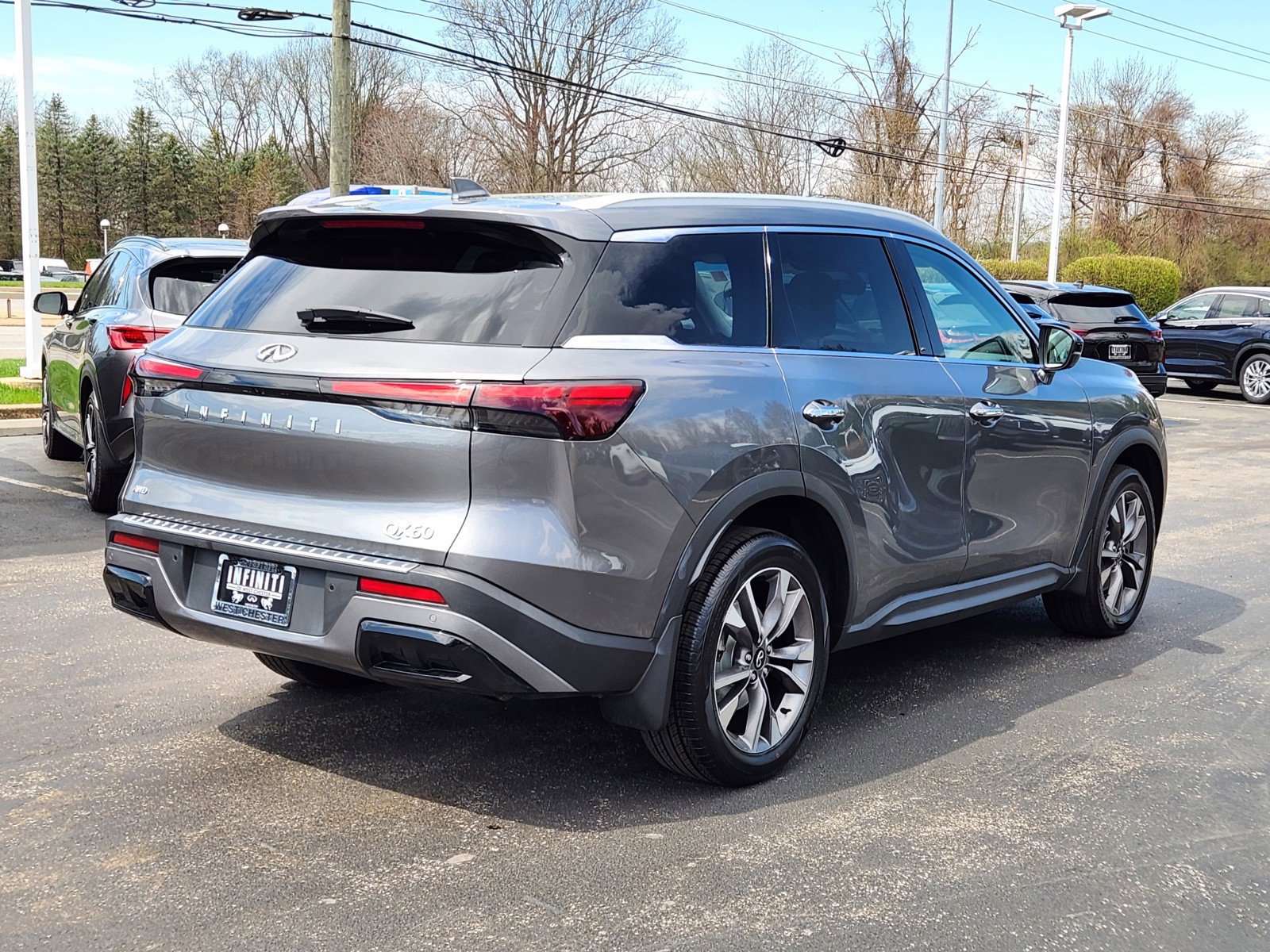 Certified 2023 INFINITI QX60 Luxe w/ Cargo Package image 4