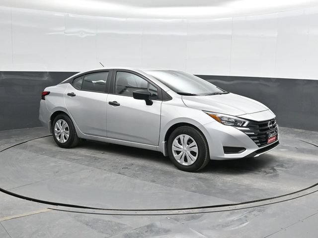 Used 2025 Nissan Versa S w/ Trunk Package FWD image 5