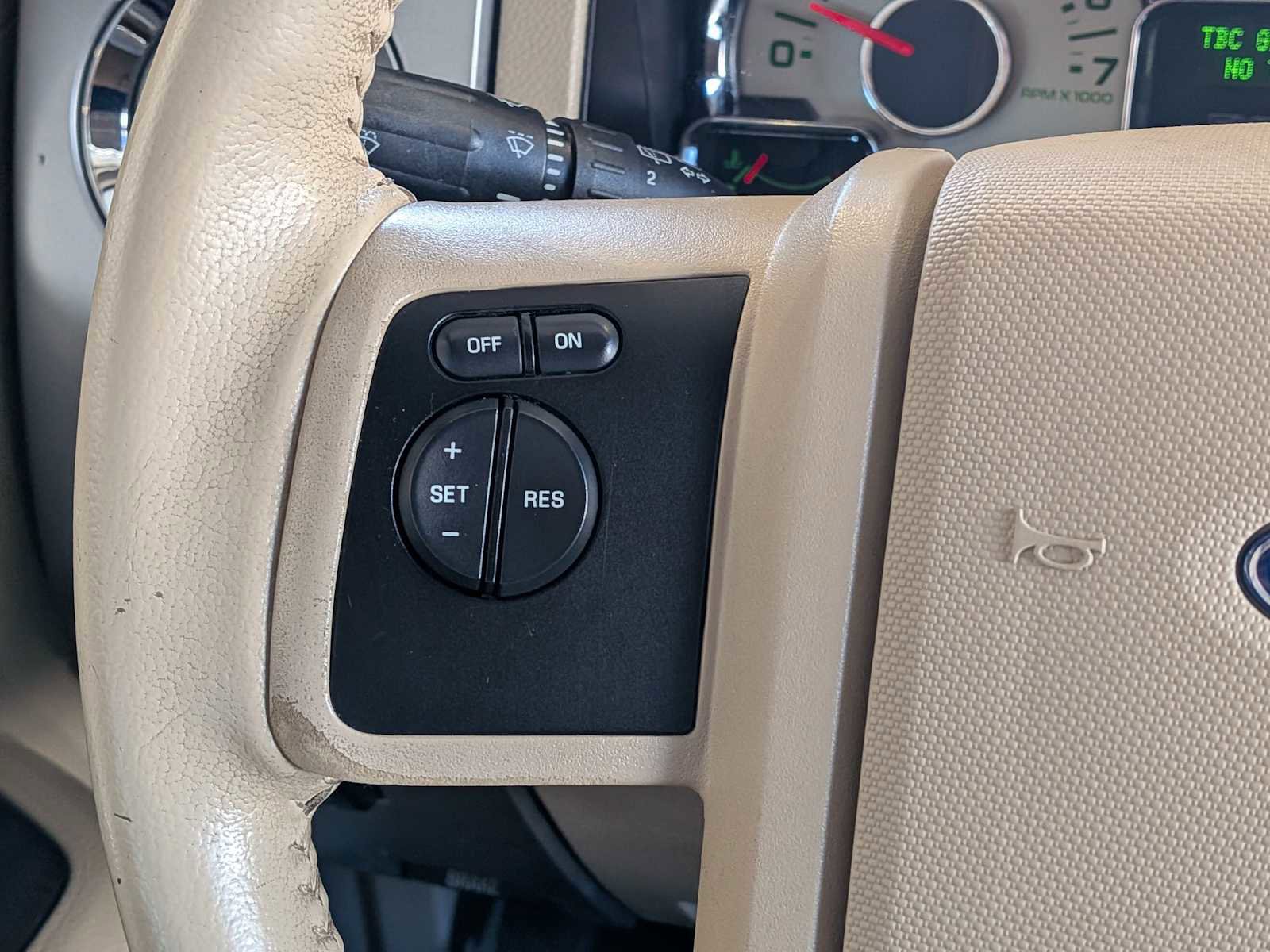 Used 2014 Ford Expedition XLT w/ Equipment Group 202A image 21