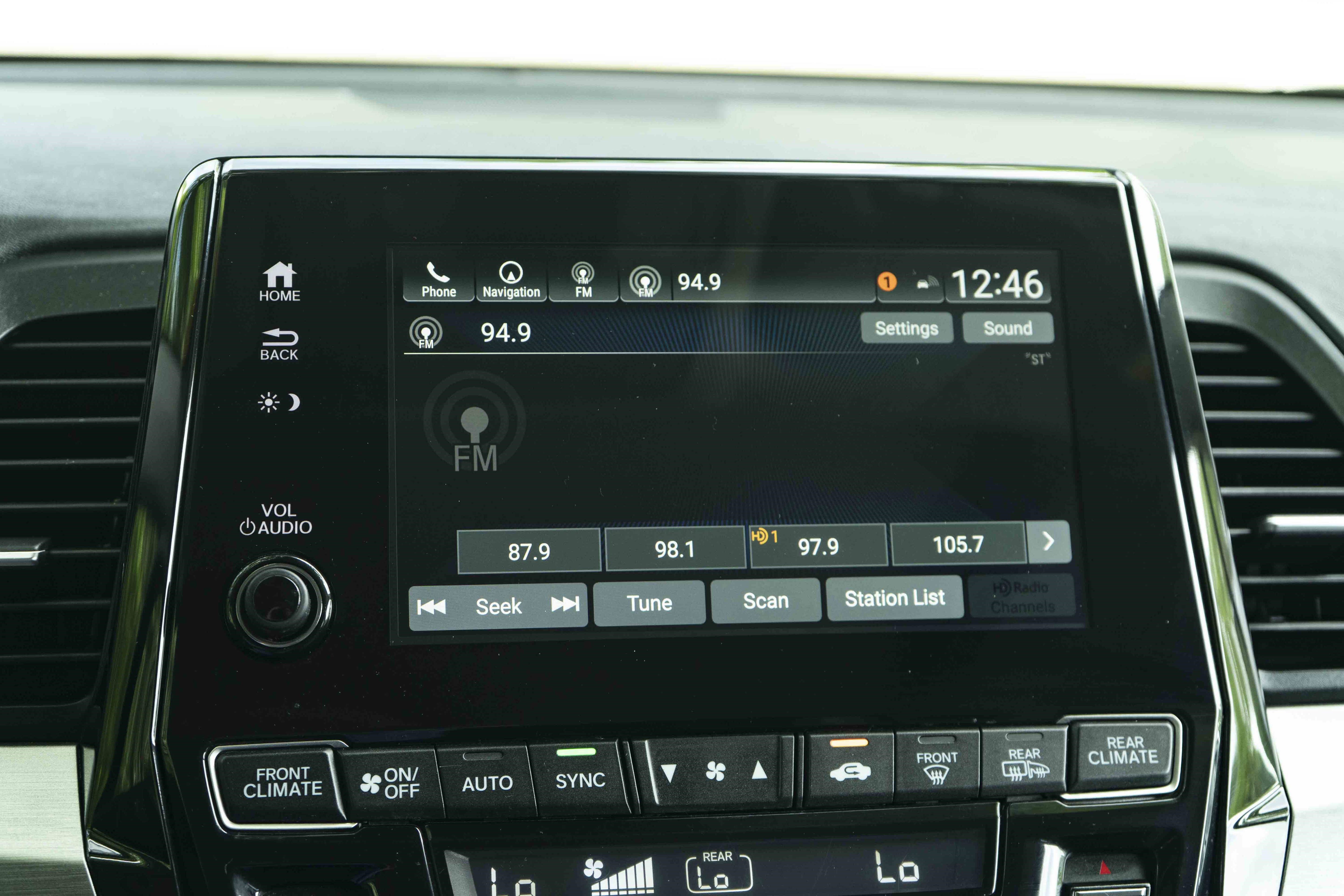 Used 2023 Honda Odyssey Touring image 32