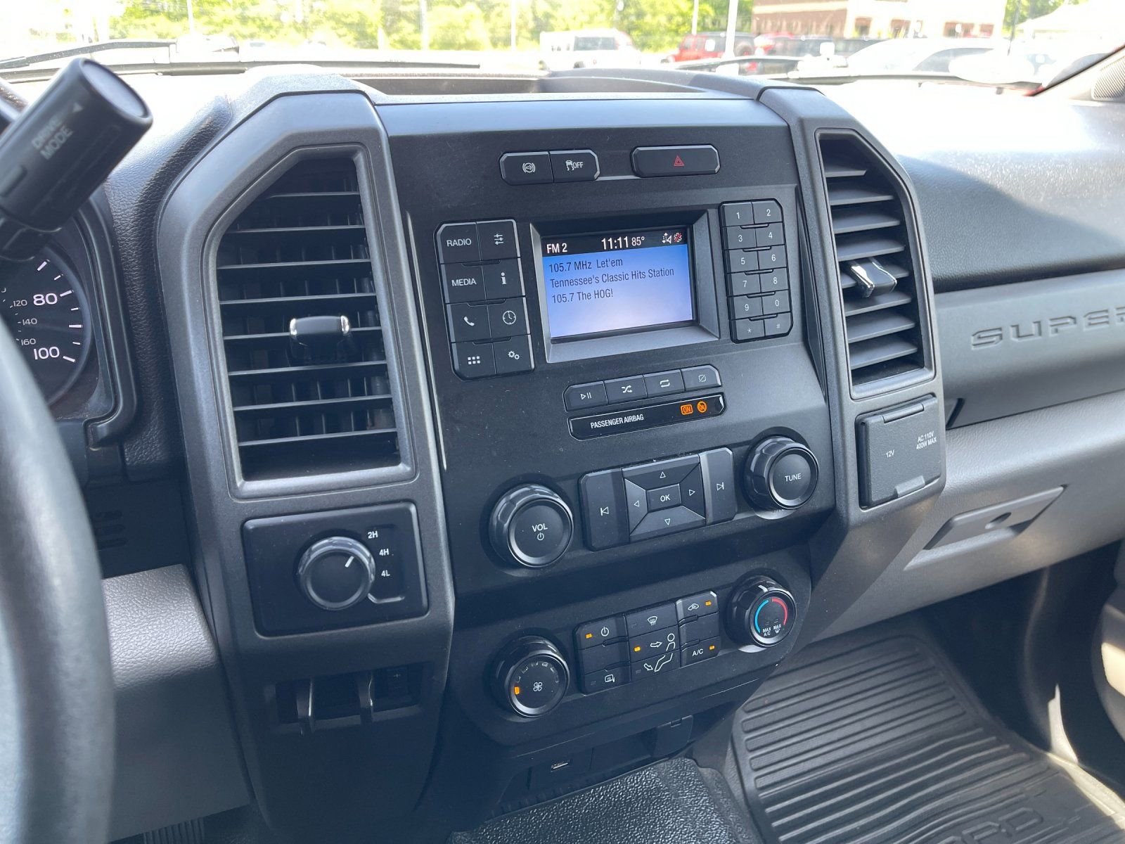 Used 2020 Ford F550 4x4 Crew Cab Super Duty w/ Power Equipment Group image 19