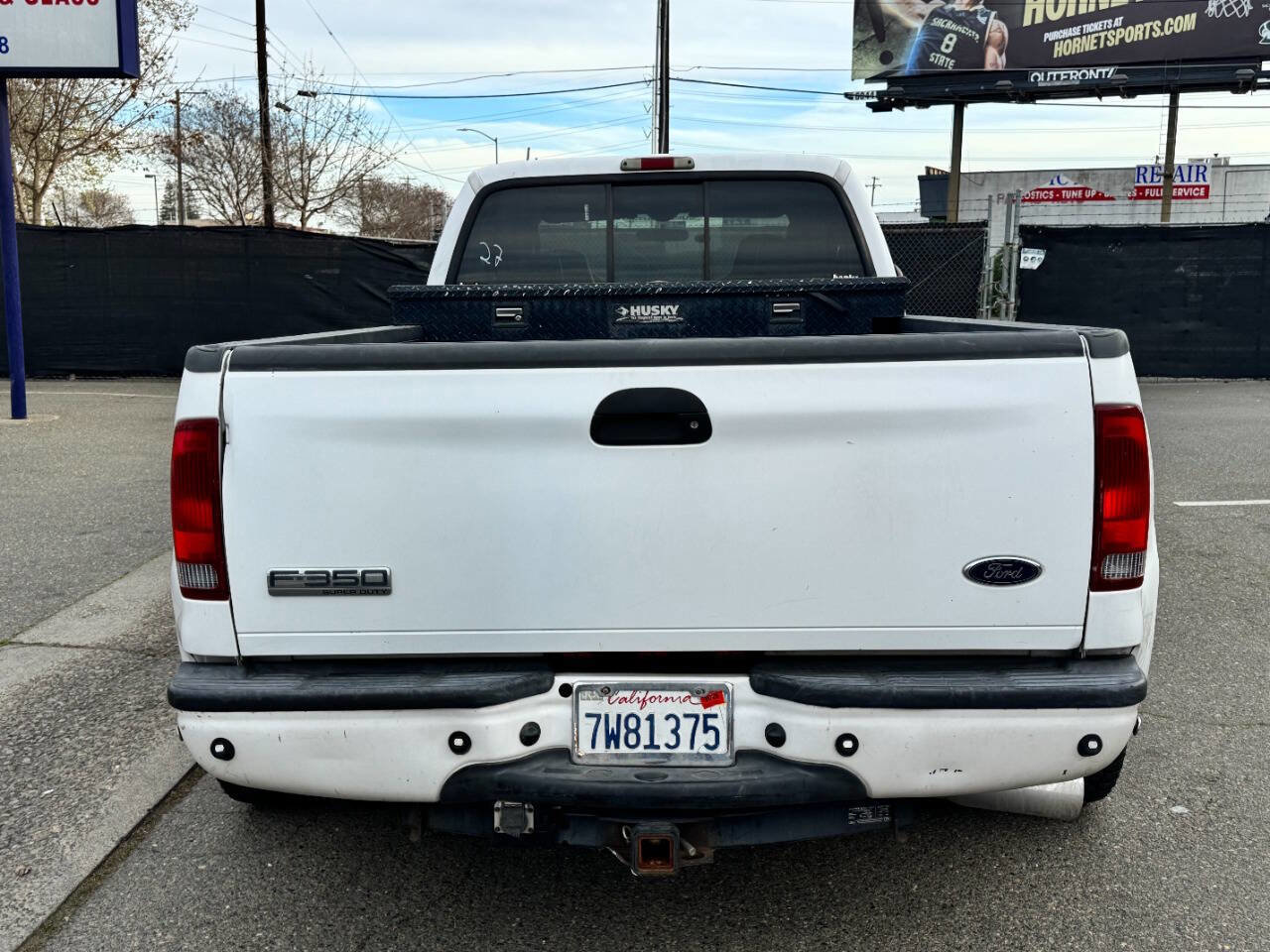 Used 2005 Ford F350 Lariat image 6