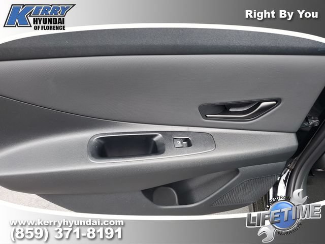 New 2026 Hyundai Elantra Sport FWD image 15