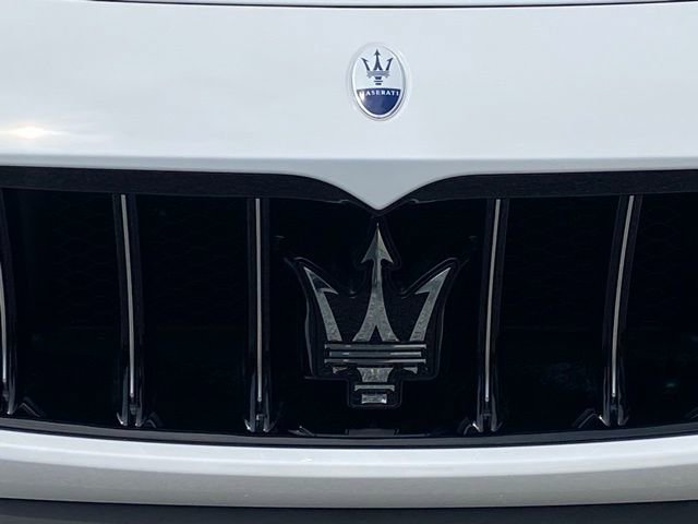 New 2025 Maserati Grecale GT image 10