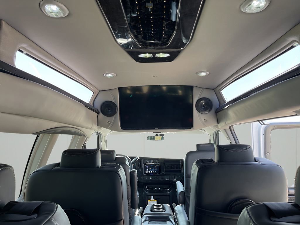 New 2025 GMC Savana 2500 Extended w/ Driver Convenience Package image 21