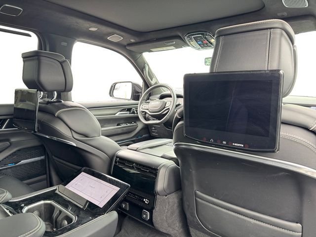 Certified 2025 Jeep Grand Wagoneer Series II Obsidian w/ Quick Order Packagew 28T AWD/4WD image 18
