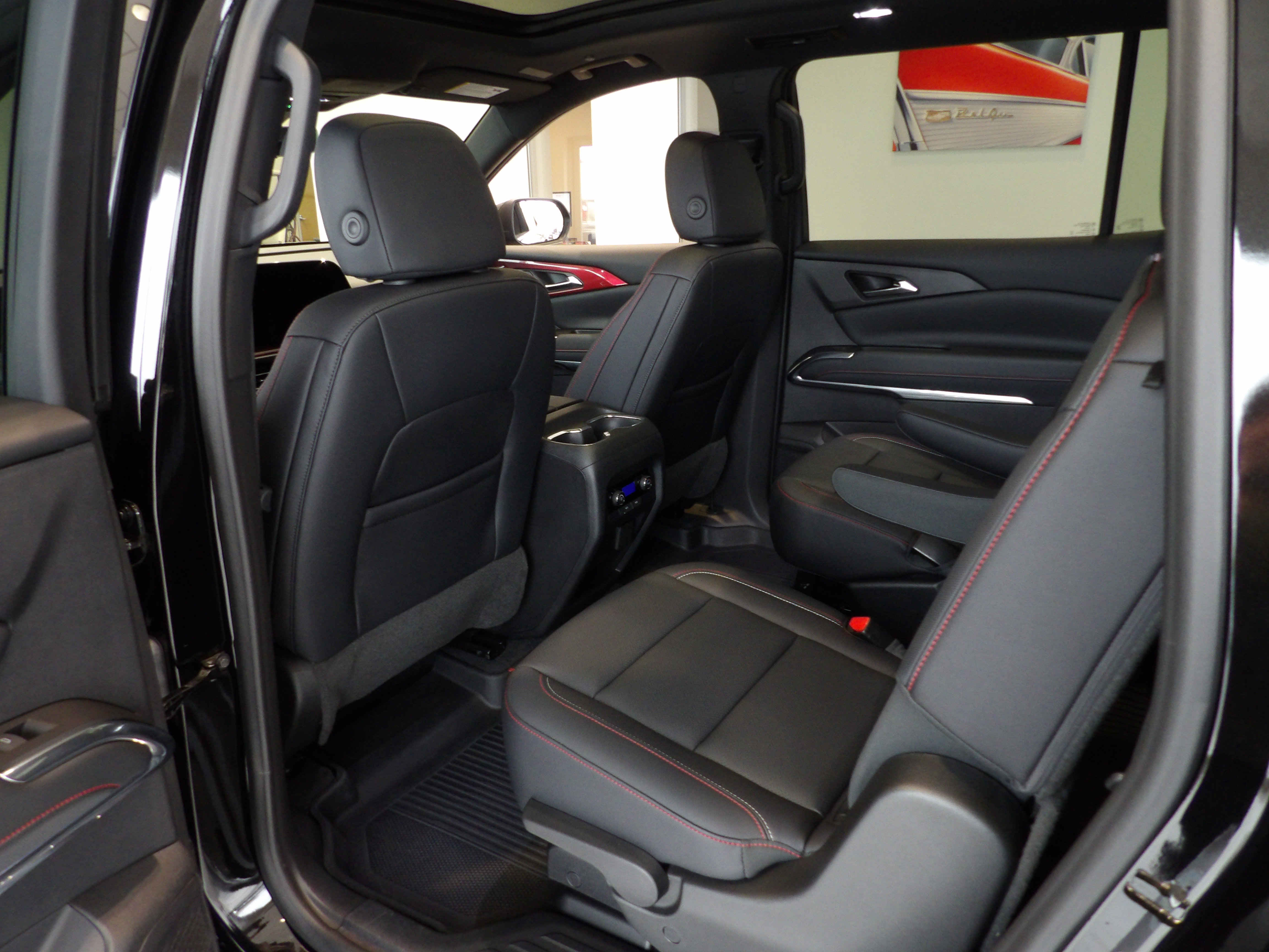 Used 2024 Chevrolet Traverse Z71 w/ LPO, Floor Liner Package image 18