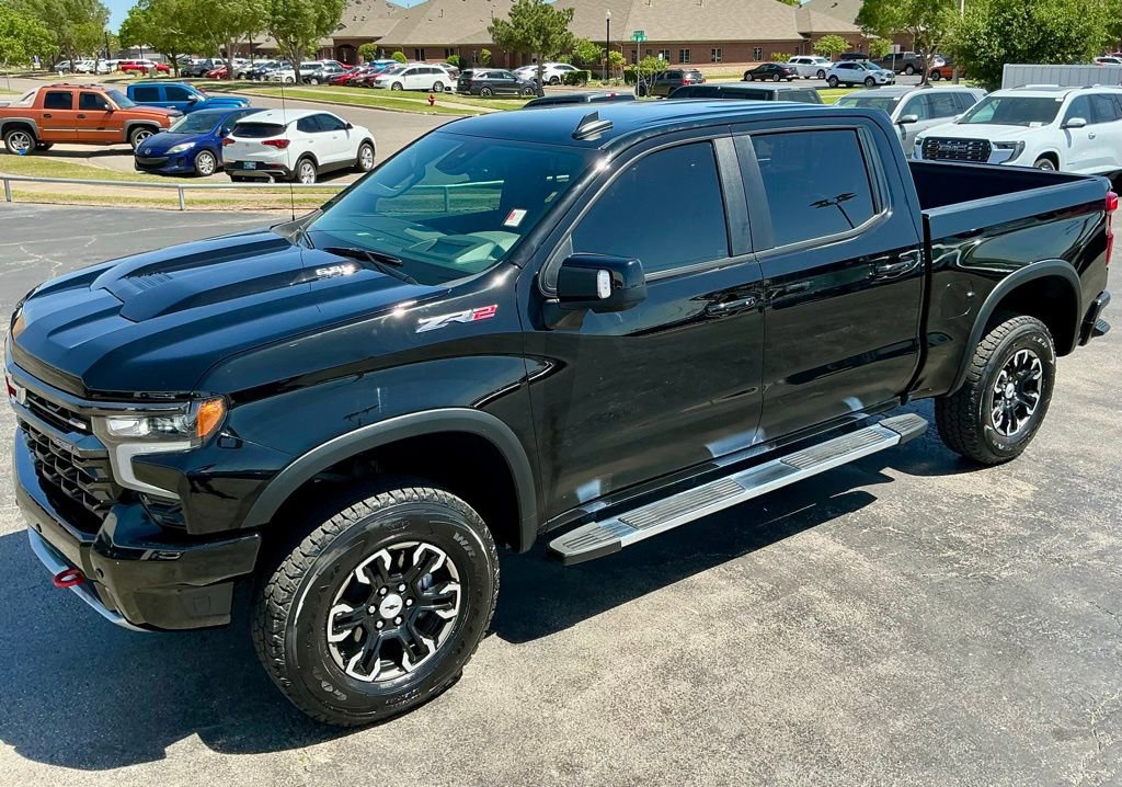 Used 2025 Chevrolet Silverado 1500 ZR2 w/ Technology Package AWD/4WD image 5