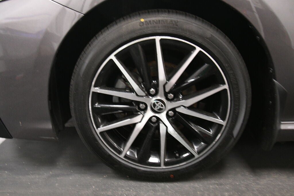 Used 2023 Toyota Camry SE FWD image 31