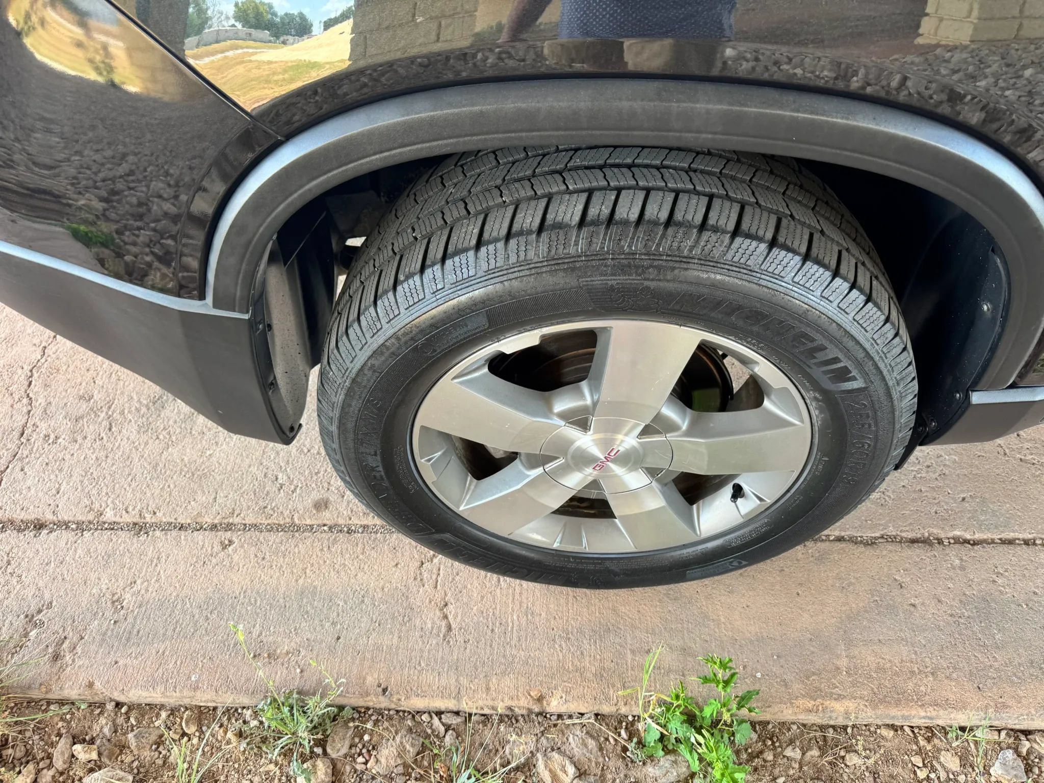 Used 2011 GMC Acadia SLT FWD image 30