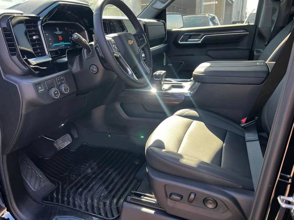Used 2026 Chevrolet Silverado 1500 LTZ w/ LTZ Premium Texas Edition RWD image 26
