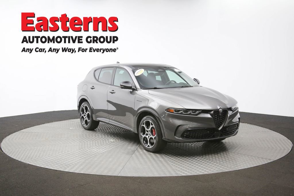 Used 2024 Alfa Romeo Tonale Veloce w/ Active Assist Package AWD/4WD image 47