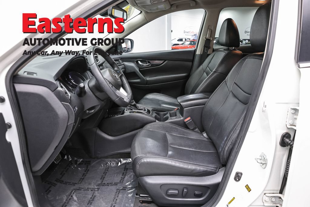 Used 2020 Nissan Rogue SL w/ Premium Package AWD/4WD image 14