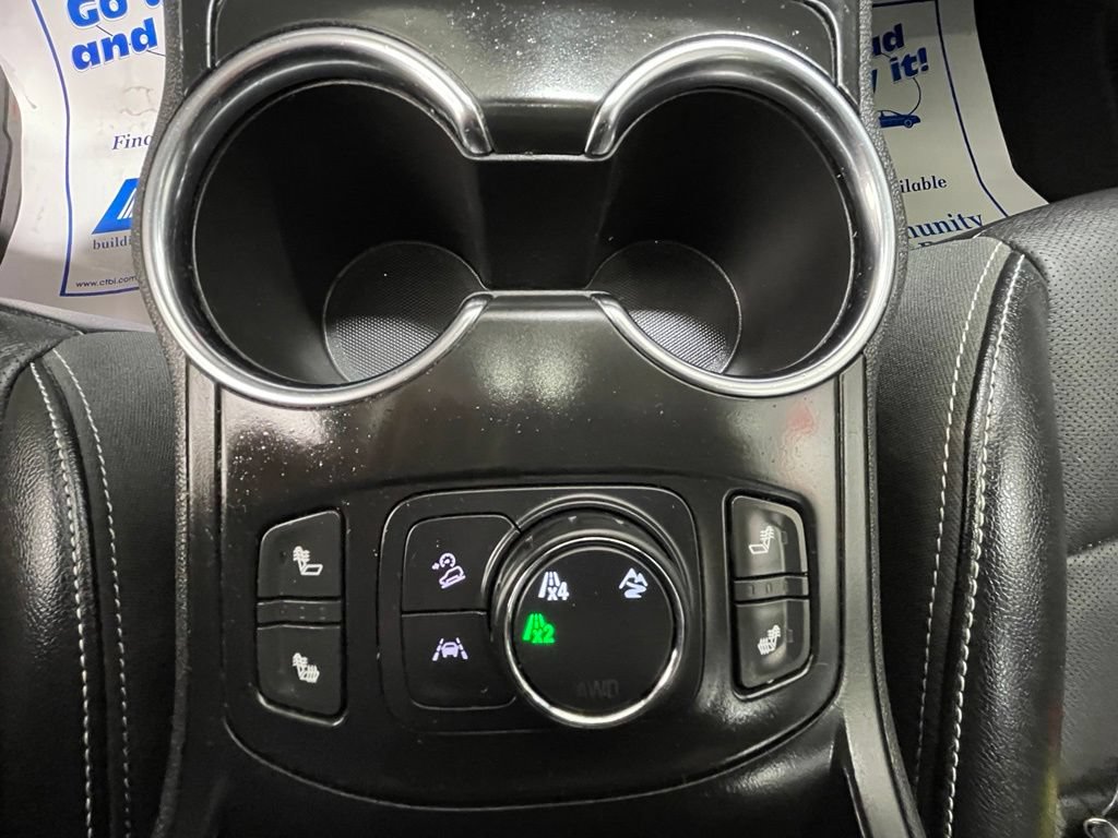 Used 2024 GMC Terrain SLT AWD/4WD image 22