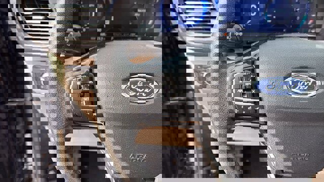 Used 2021 Ford Escape SEL w/ Technology Package image 16