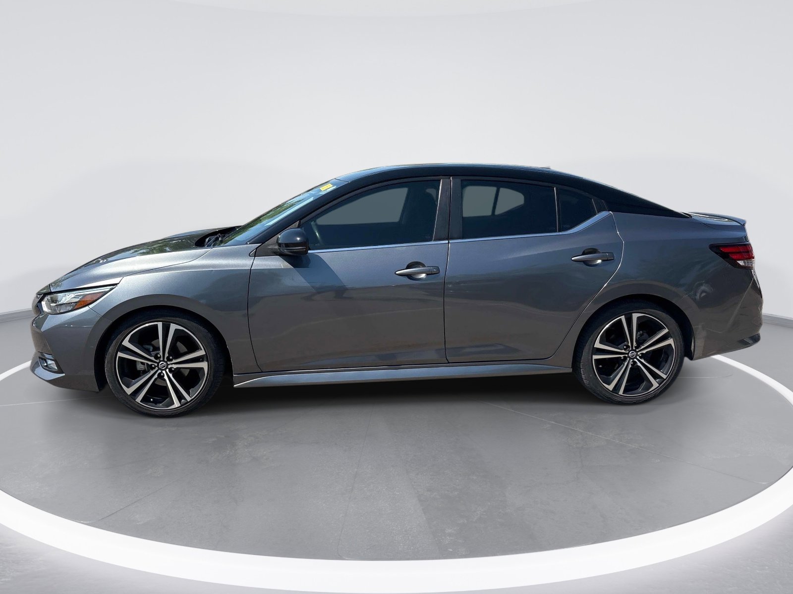 Used 2020 Nissan Sentra SR image 5