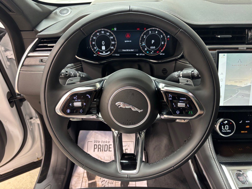 New 2026 Jaguar F-PACE R-Dynamic S image 18