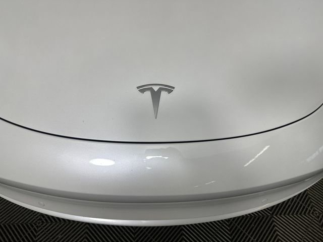 Used 2021 Tesla Model 3 Standard Range Plus image 9
