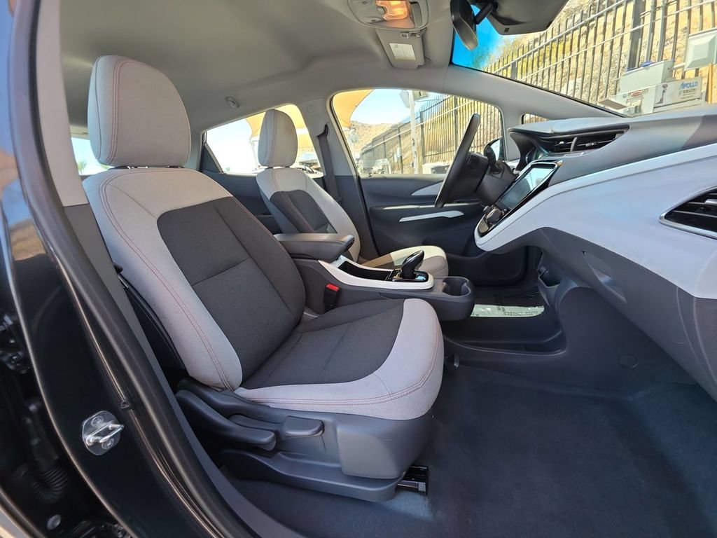 Used 2020 Chevrolet Bolt LT FWD image 29