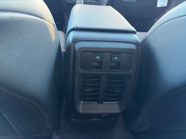 New 2025 Ford Bronco Outer Banks w/ Sasquatch Package image 13