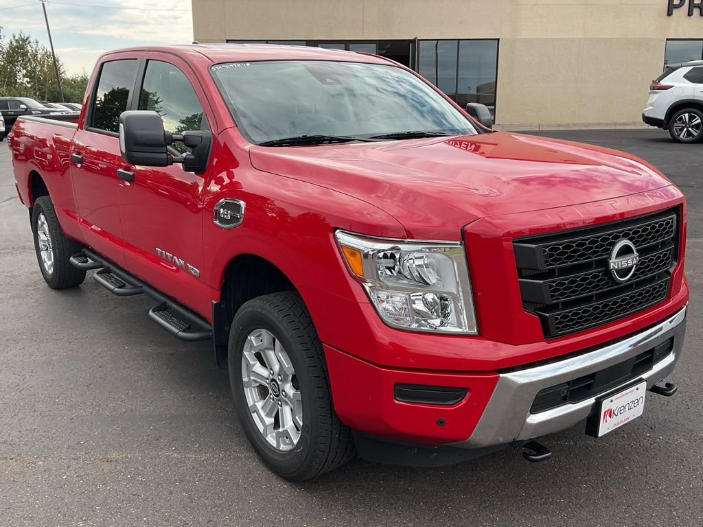 Used 2024 Nissan Titan SV w/ SV Convenience Package AWD/4WD image 3