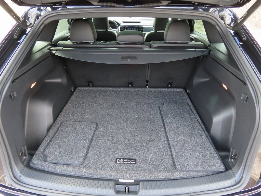 Used 2023 Volkswagen Atlas Cross Sport SEL R-Line image 15