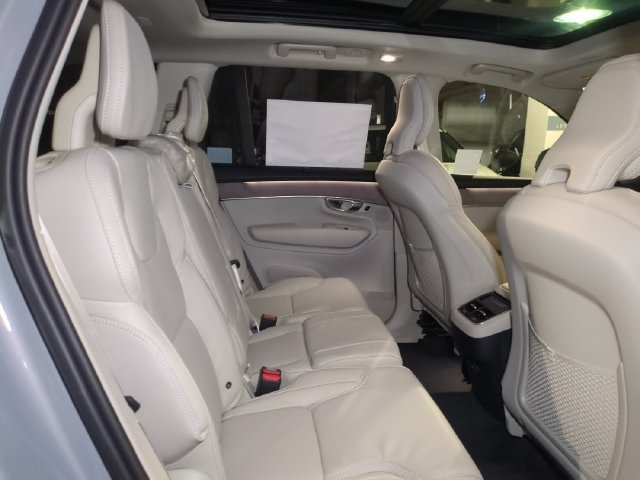 New 2026 Volvo XC90 B6 Ultra w/ Protection Package AWD/4WD image 29