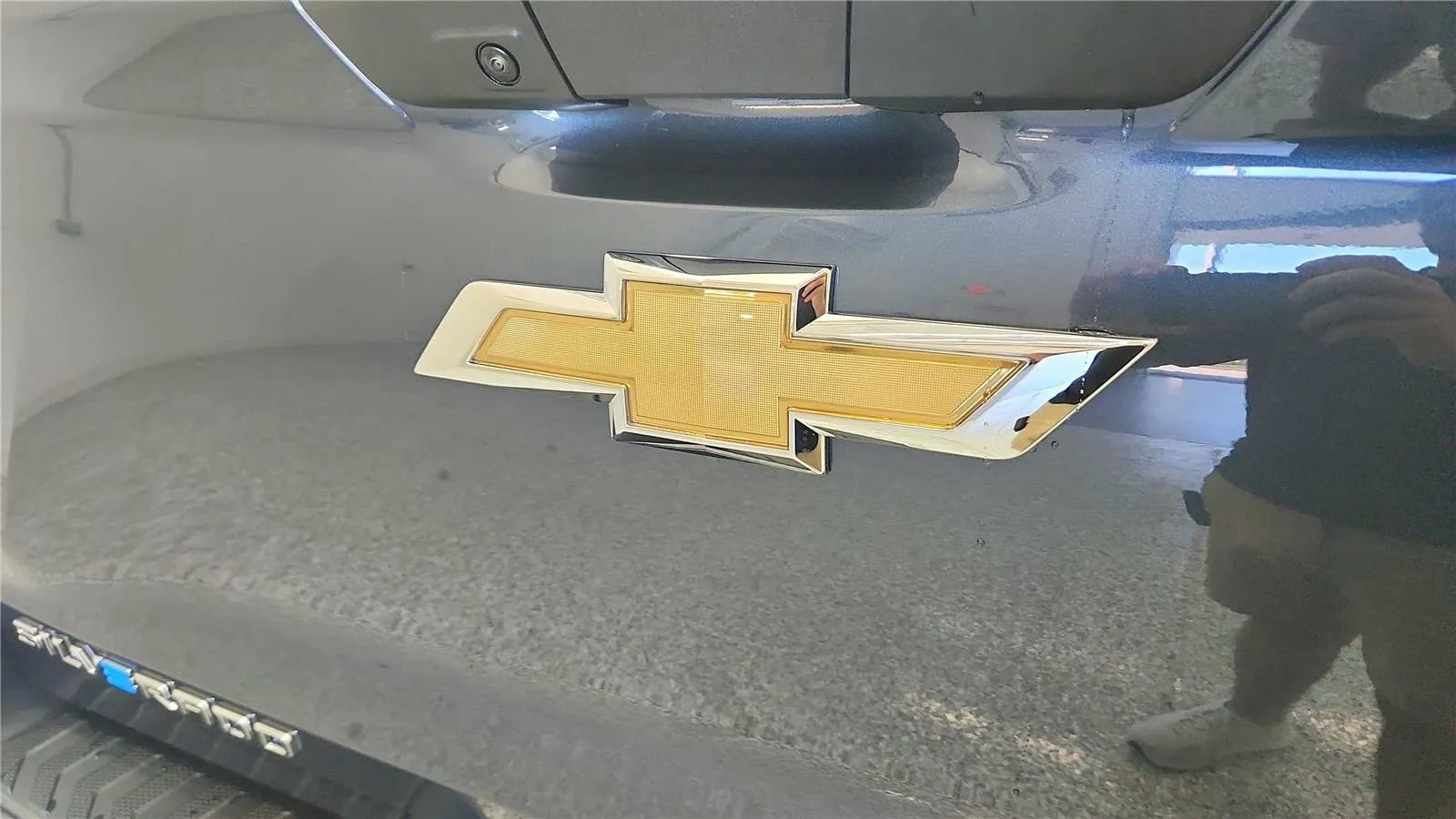 New 2026 Chevrolet Silverado EV LT image 16